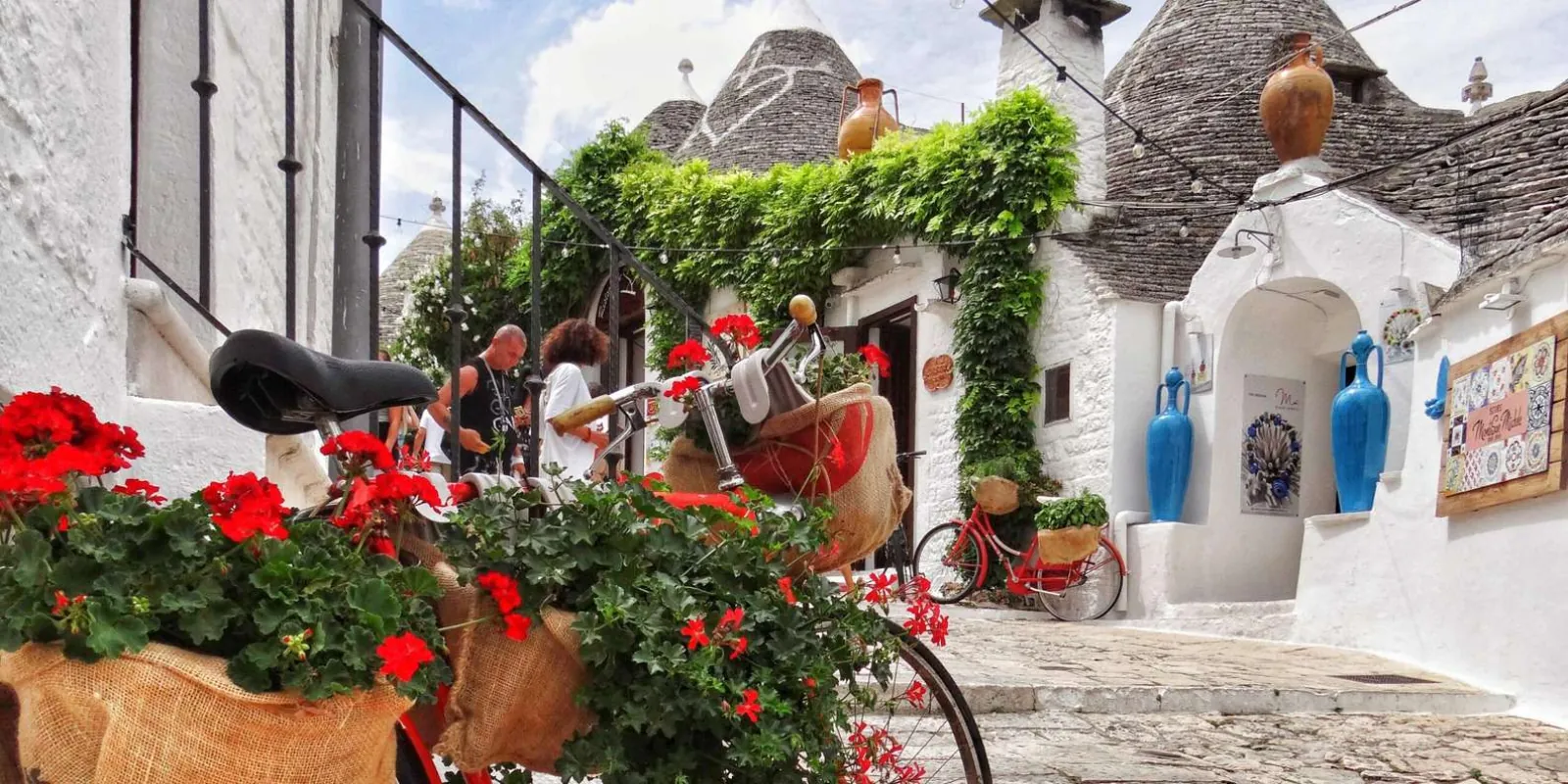 Alberobello and Matera by Bus from Bari